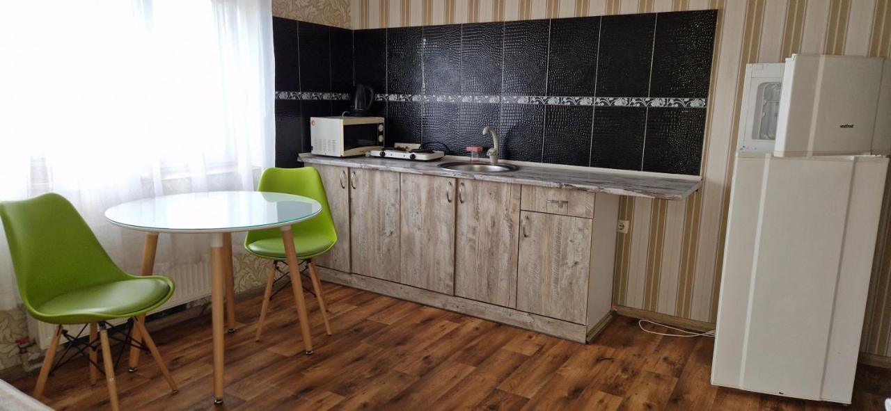 Apartment Yanovskogo 1k Shin